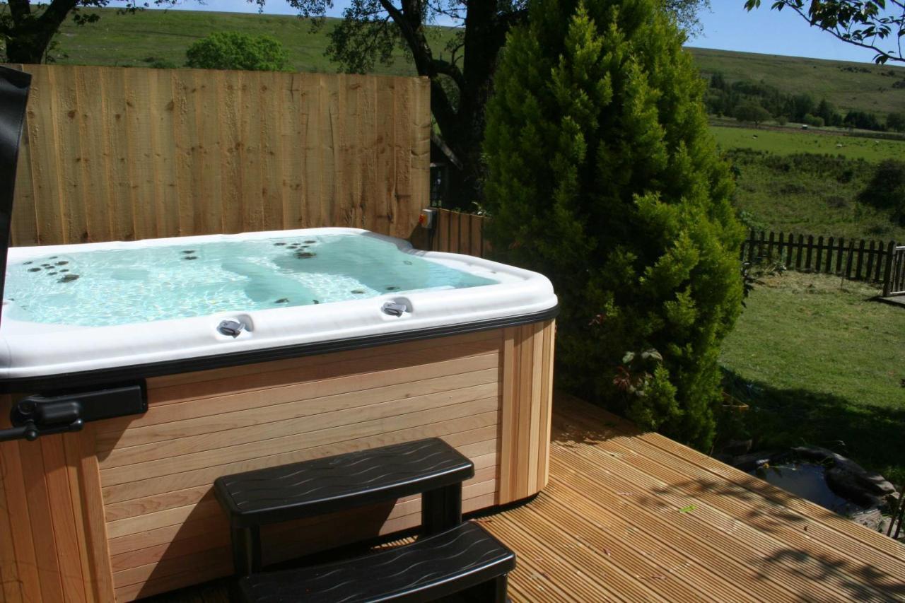Barn Cottage - Farm Park Stay With Hot Tub Swansea Esterno foto